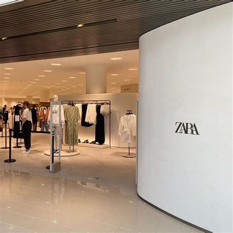 Keep scrolling to shop the 25 best Zara items for 2022 across eight impressive trend categories. . Traf store zara